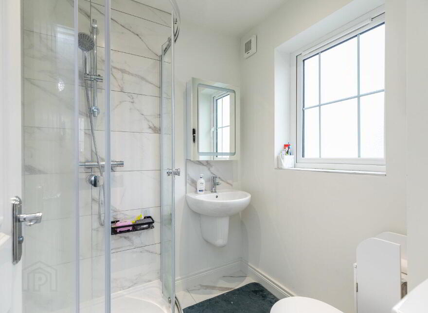 6 Mealough Gardens, Carryduff, Belfast, BT8 8SN