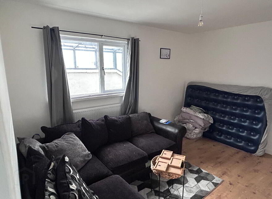 32 32A, 32B & 32C North Street, Carrickfergus, BT38 7AQ
