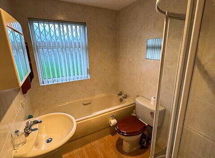 30 Donegall Crescent, Whitehead, Carrickfergus, BT38 9LS