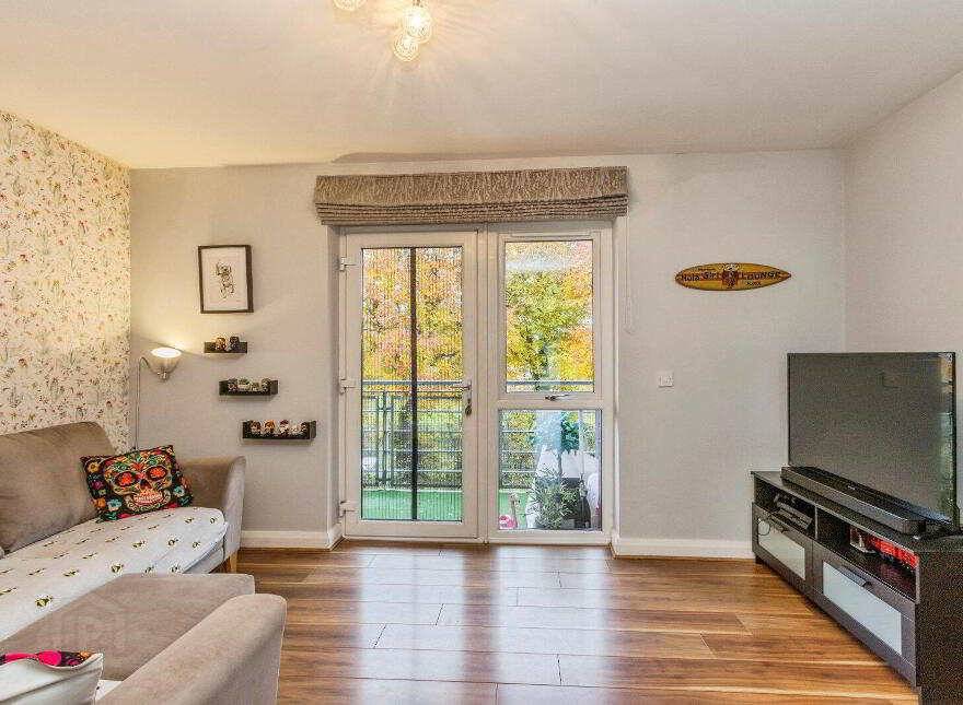 27 Woodbrook Green, Lisburn, BT28 2ZJ