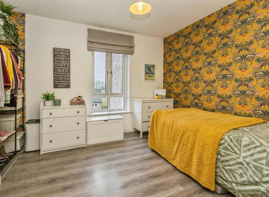 27 Woodbrook Green, Lisburn, BT28 2ZJ