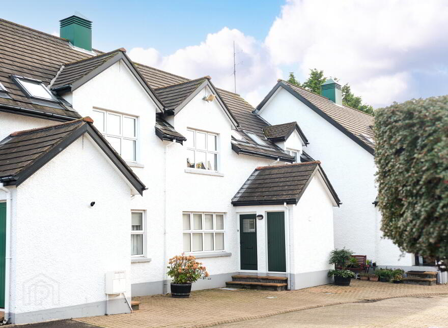 4 Bushford, Bushmills, BT57 8AQ