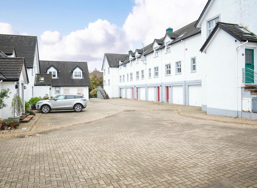4 Bushford, Bushmills, BT57 8AQ
