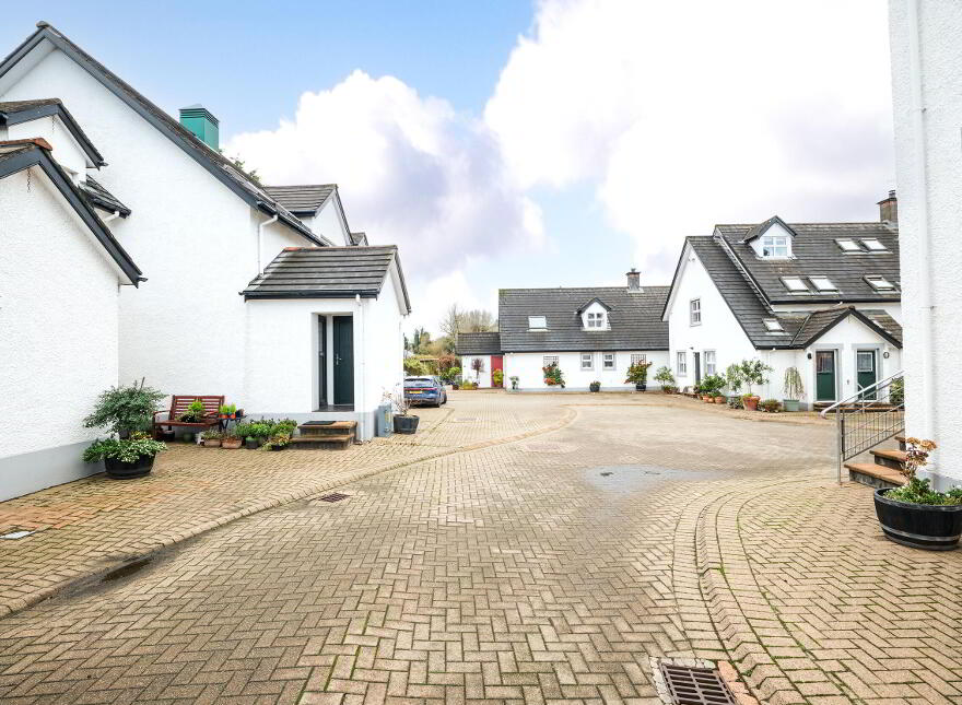 4 Bushford, Bushmills, BT57 8AQ