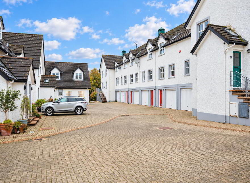 4 Bushford, Bushmills, BT57 8AQ