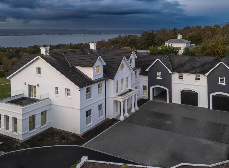 38 Ballymenoch Road, Holywood, BT18 0HN