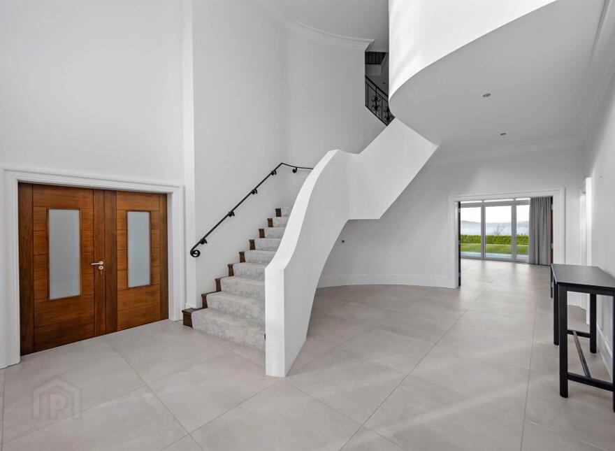 38 Ballymenoch Road, Holywood, BT18 0HN
