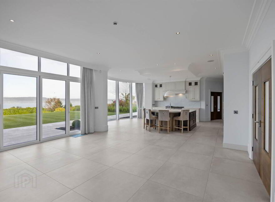 38 Ballymenoch Road, Holywood, BT18 0HN