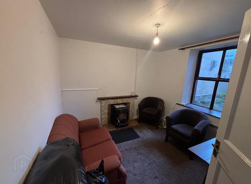 8 Water Street, Donegal Town, F94N9P7