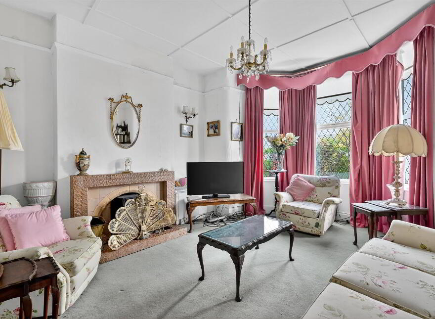 12 Finaghy Park Central, Belfast, BT10 0HP