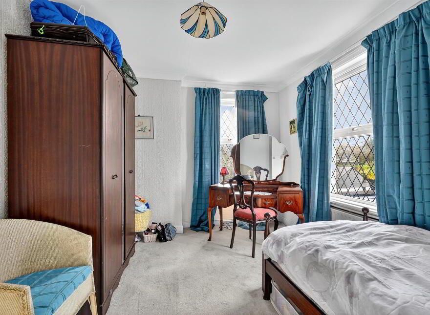 12 Finaghy Park Central, Belfast, BT10 0HP