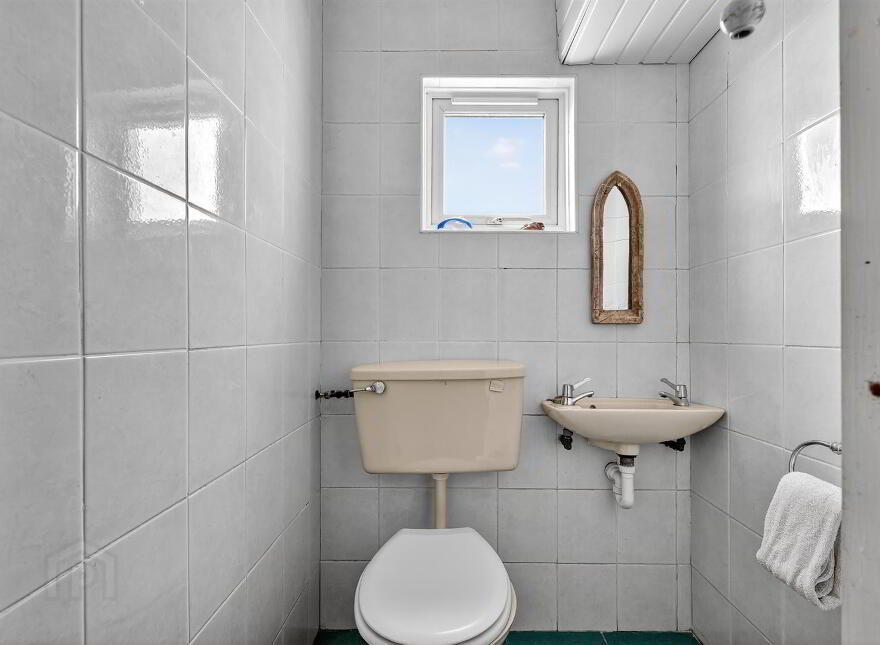 12 Finaghy Park Central, Belfast, BT10 0HP