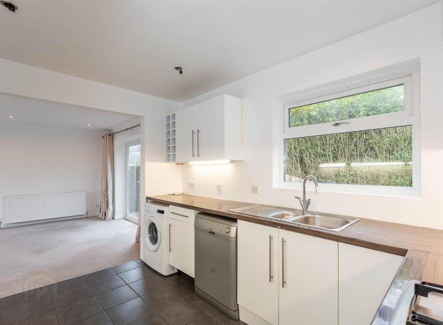 2 Glenview Road, Holywood, BT18 0PU