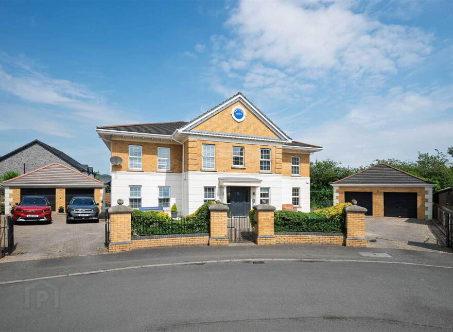 Apt 2 The Manor House, 14 Berkeley Hall Court, Lisburn, BT27 5QX
