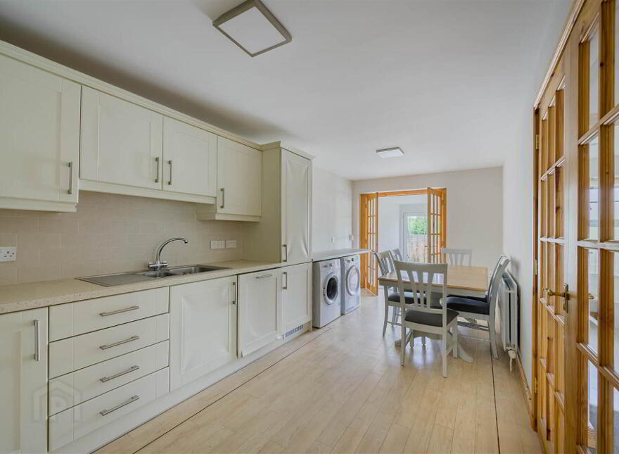 Apt 2 The Manor House, 14 Berkeley Hall Court, Lisburn, BT27 5QX
