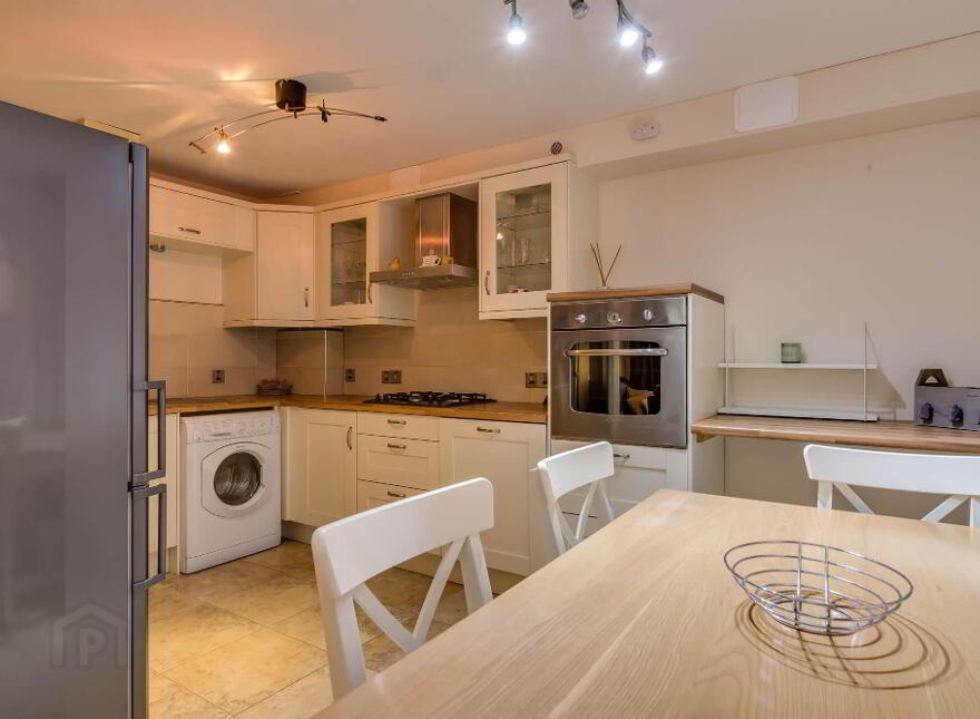 110 Margarita Plaza, Belfast, BT2 8FF