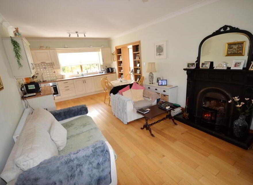 Loughcrillan Road, Loughcrillan, Glenties, F94YY36