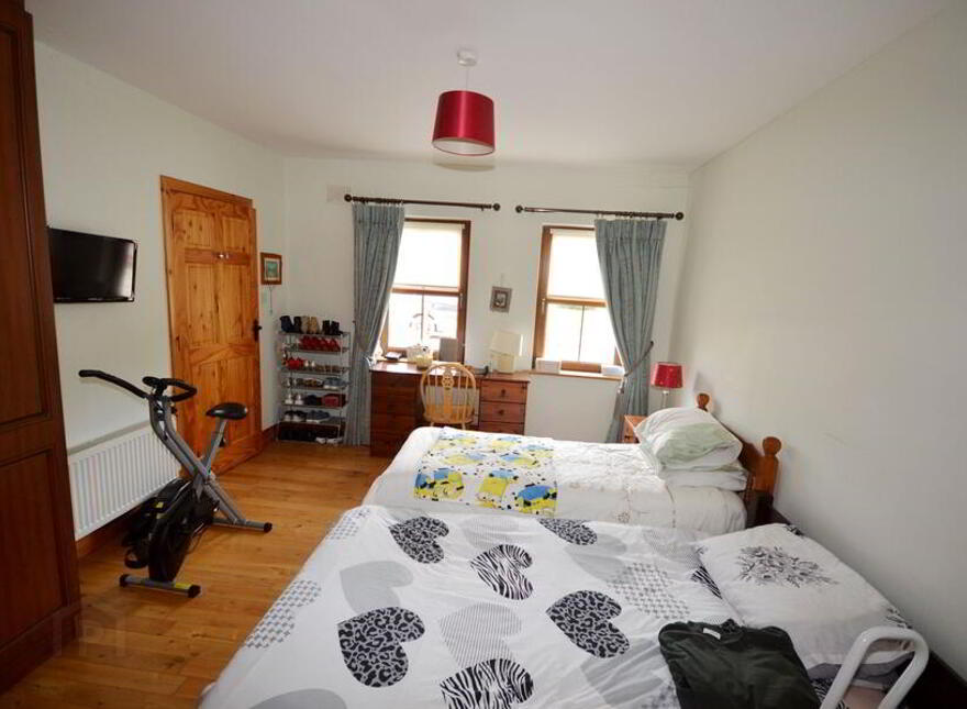 Loughcrillan Road, Loughcrillan, Glenties, F94YY36