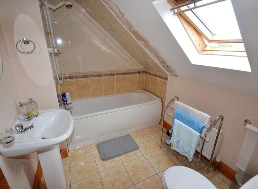 Loughcrillan Road, Loughcrillan, Glenties, F94YY36