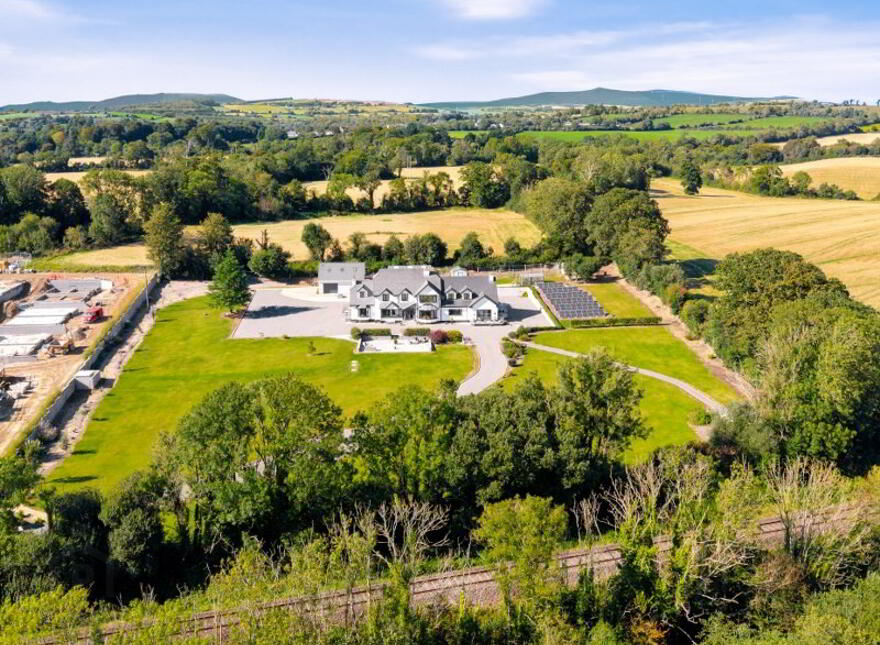 Railway House, Arklow Road, Gorey, Y25E6H3