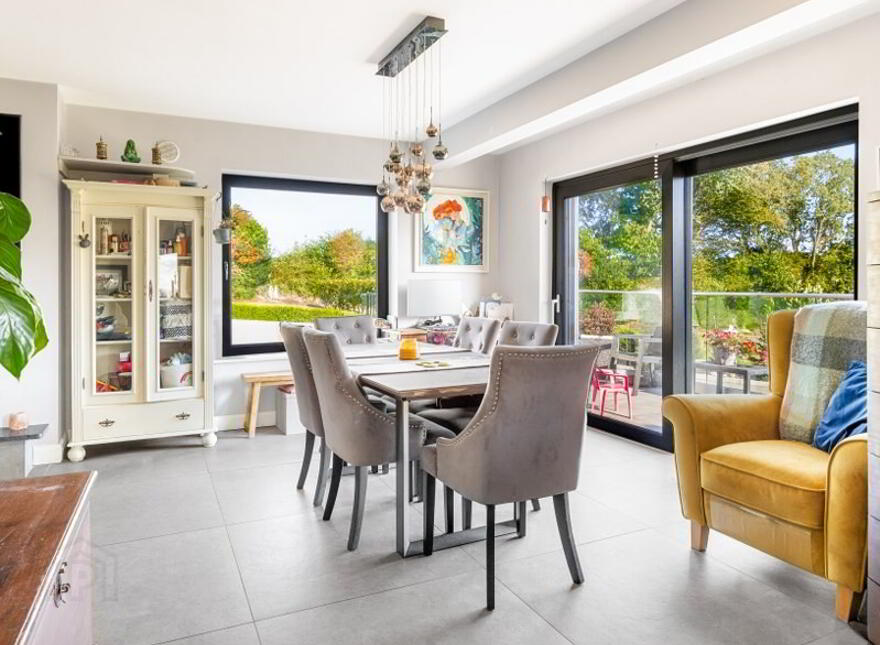 Railway House, Arklow Road, Gorey, Y25E6H3