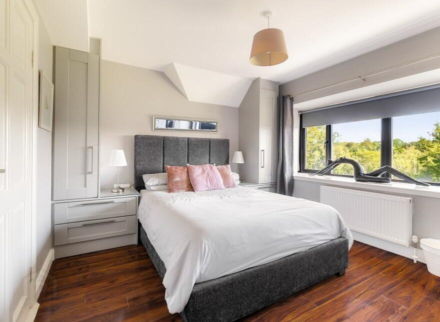 Railway House, Arklow Road, Gorey, Y25E6H3