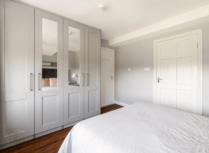 Railway House, Arklow Road, Gorey, Y25E6H3