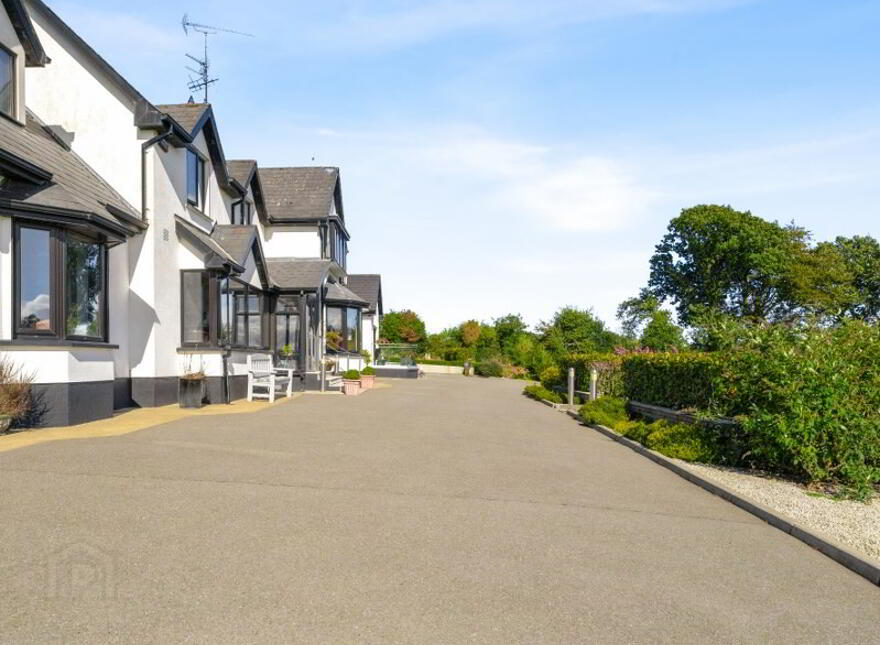 Railway House, Arklow Road, Gorey, Y25E6H3