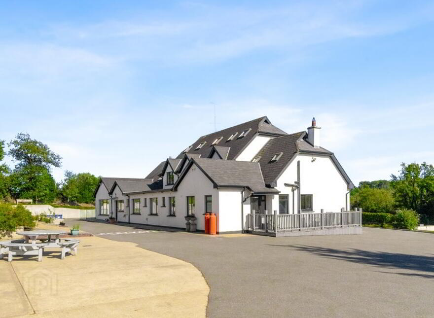 Railway House, Arklow Road, Gorey, Y25E6H3