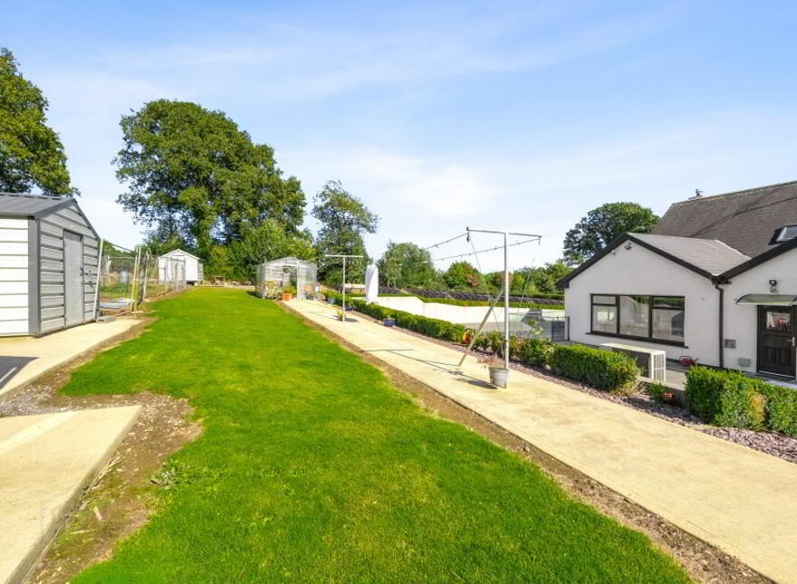 Railway House, Arklow Road, Gorey, Y25E6H3