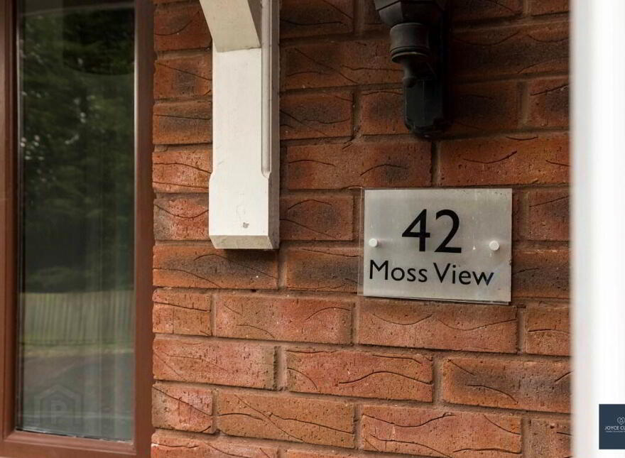 42 Moss View, Waringstown, BT66 7LL