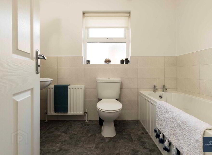42 Moss View, Waringstown, BT66 7LL