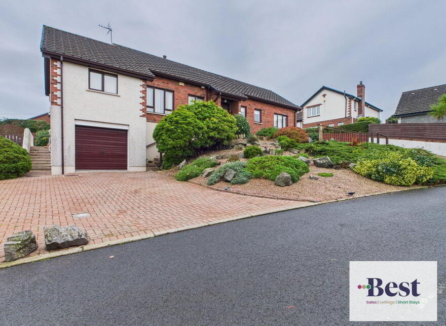 4 Inver Heights, Larne, BT40 3AR