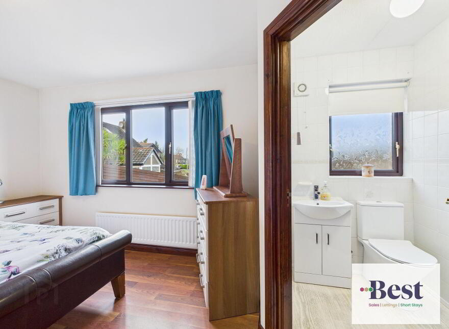 4 Inver Heights, Larne, BT40 3AR