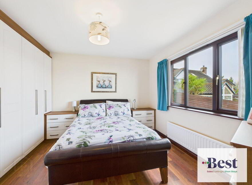 4 Inver Heights, Larne, BT40 3AR