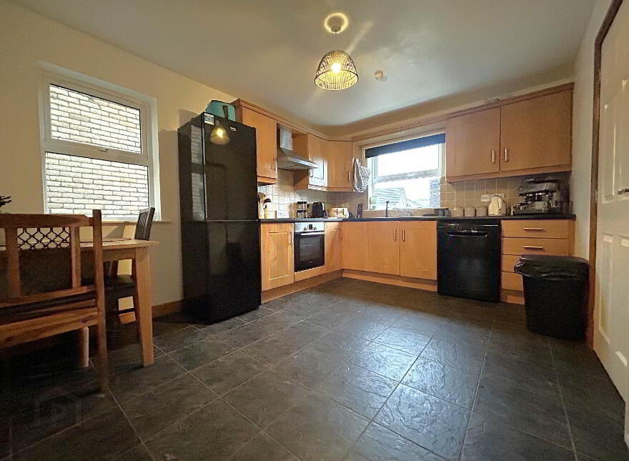 47 Rossdale, Ballymena, BT42 2SA