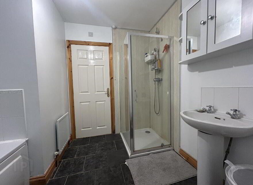 47 Rossdale, Ballymena, BT42 2SA