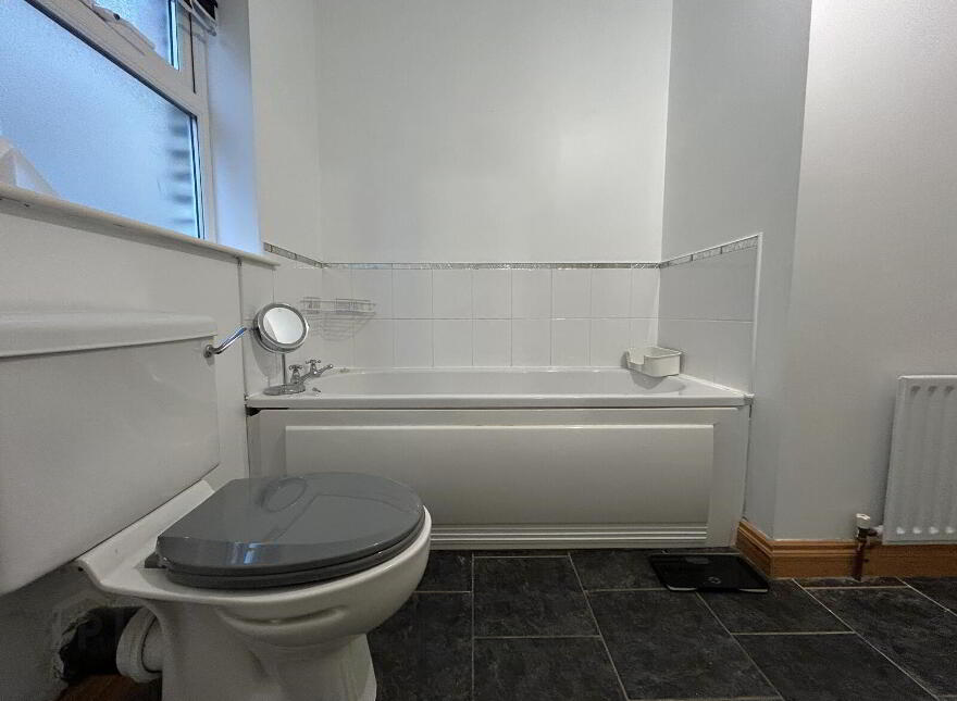 47 Rossdale, Ballymena, BT42 2SA