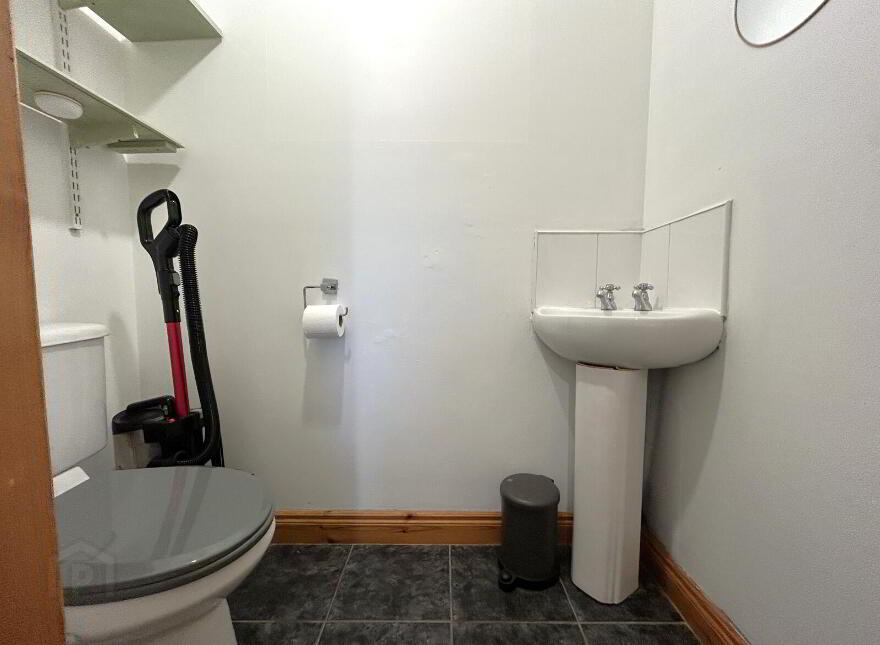 47 Rossdale, Ballymena, BT42 2SA