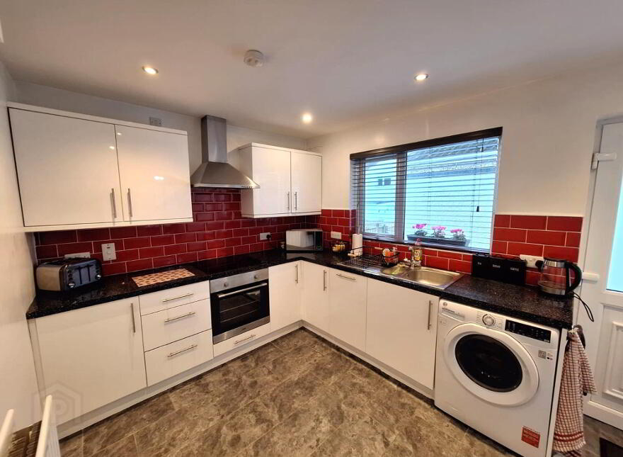 16 Dalriada Gardens, Ballycastle, BT54 6DZ