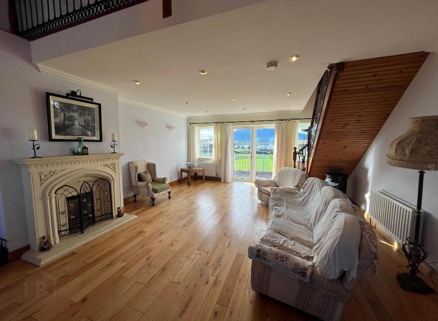Errew, Castlehill, Castlehill, F26H6P7