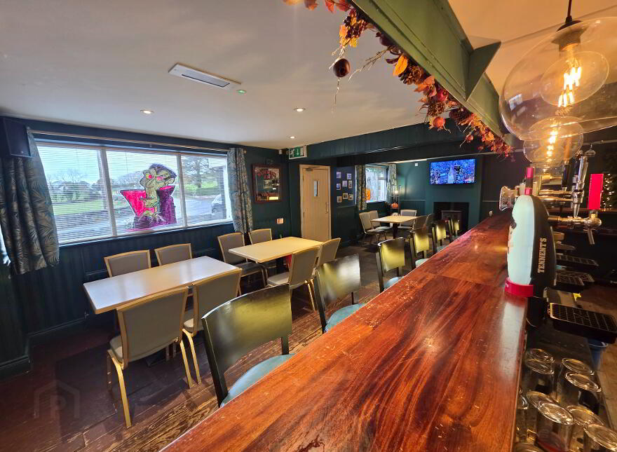 Hunters Bar, 106 Cushendall Road, Ballyvoy, Ballycastle, BT54 6RA