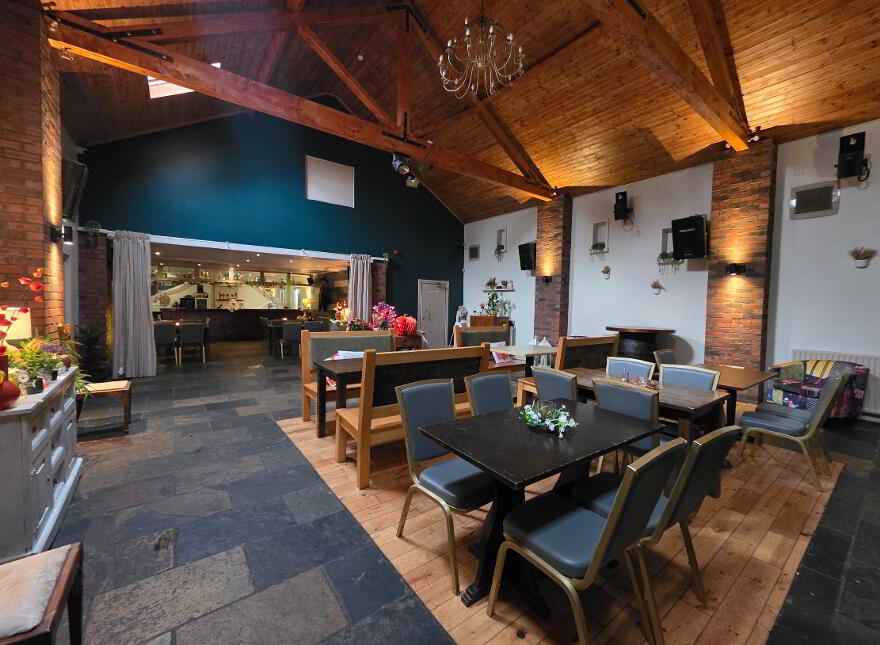 Hunters Bar, 106 Cushendall Road, Ballyvoy, Ballycastle, BT54 6RA