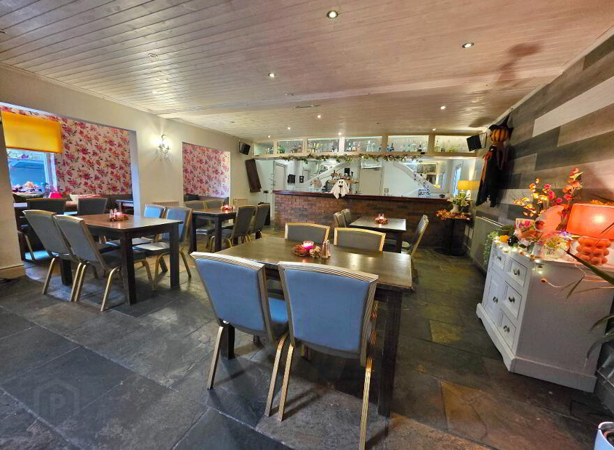 Hunters Bar, 106 Cushendall Road, Ballyvoy, Ballycastle, BT54 6RA