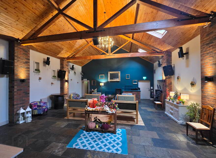 Hunters Bar, 106 Cushendall Road, Ballyvoy, Ballycastle, BT54 6RA