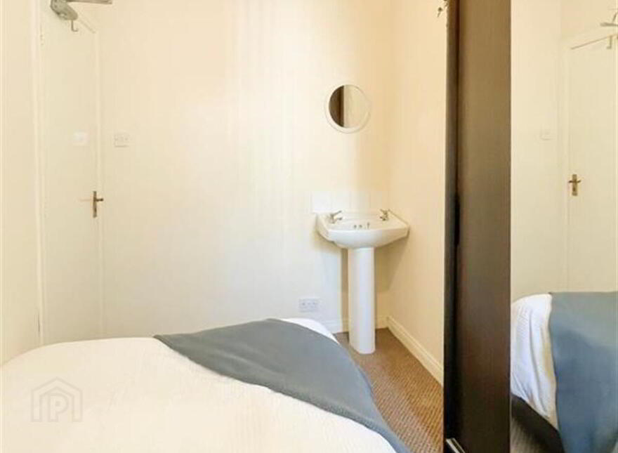 Room 2, 40 Nansen Street, Belfast, BT12 6AT