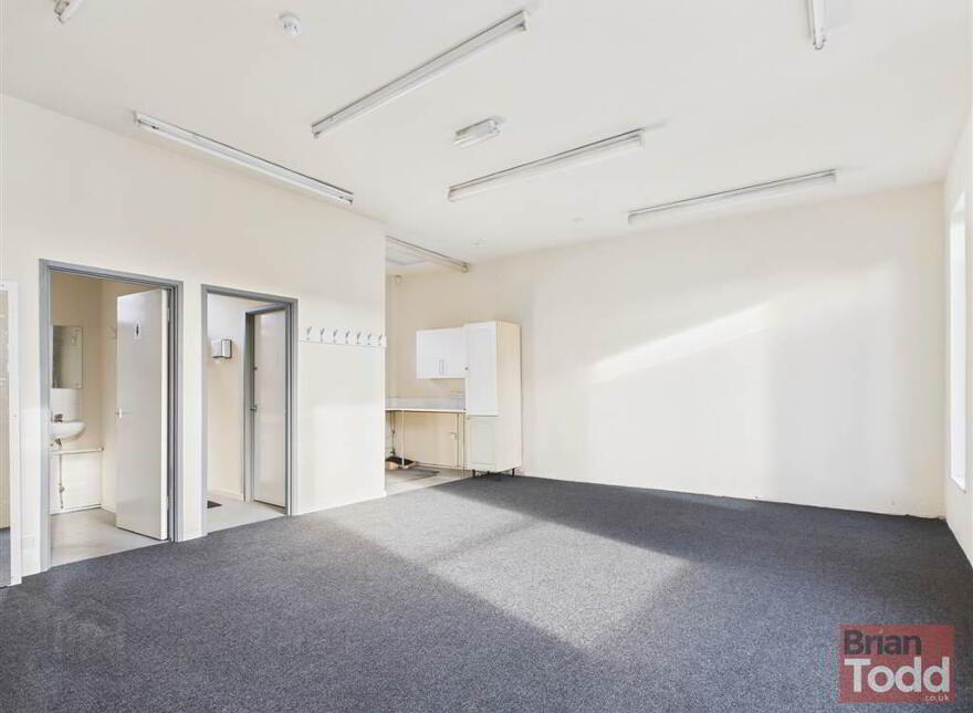 18 Main Street, Larne, BT40 1SS