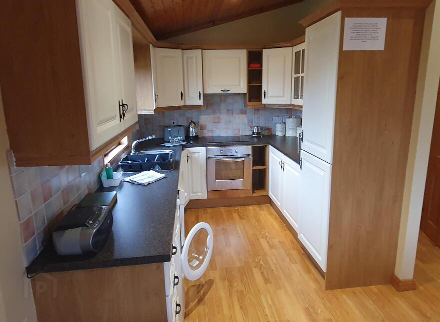 Cabin, 17 Mulroy Bay Resort, Kerrykeel