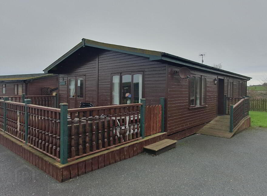 Cabin, 17 Mulroy Bay Resort, Kerrykeel