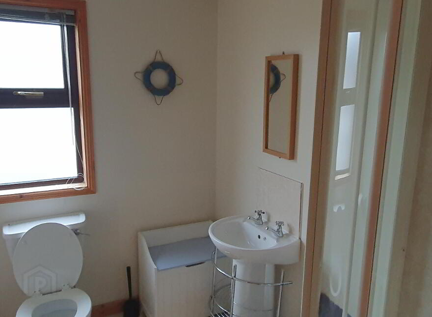 Cabin, 19 Mulroy Bay Resort, Kerrykeel
